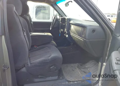 2000 Chevrolet Silverado 2500 Ls from USA, damaged, VIN 1GCGK24U7YE193554